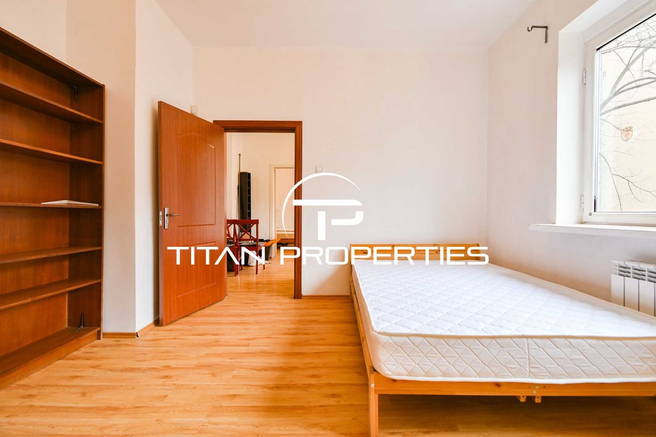 Дава се под наем Тристаен апартамент в София, Център - 85 кв.м за 850 € - Снимка #3