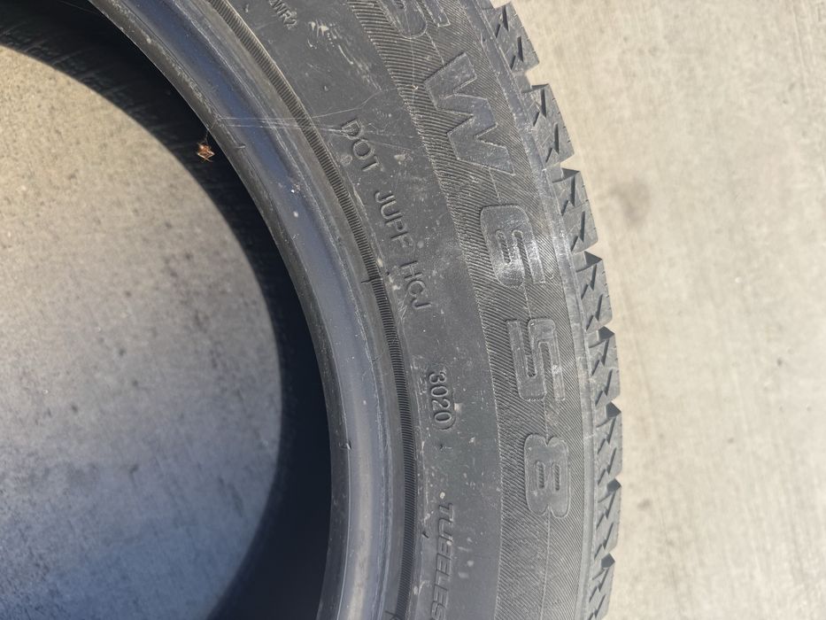 Гуми 255/55 R18 ДОТ 2020