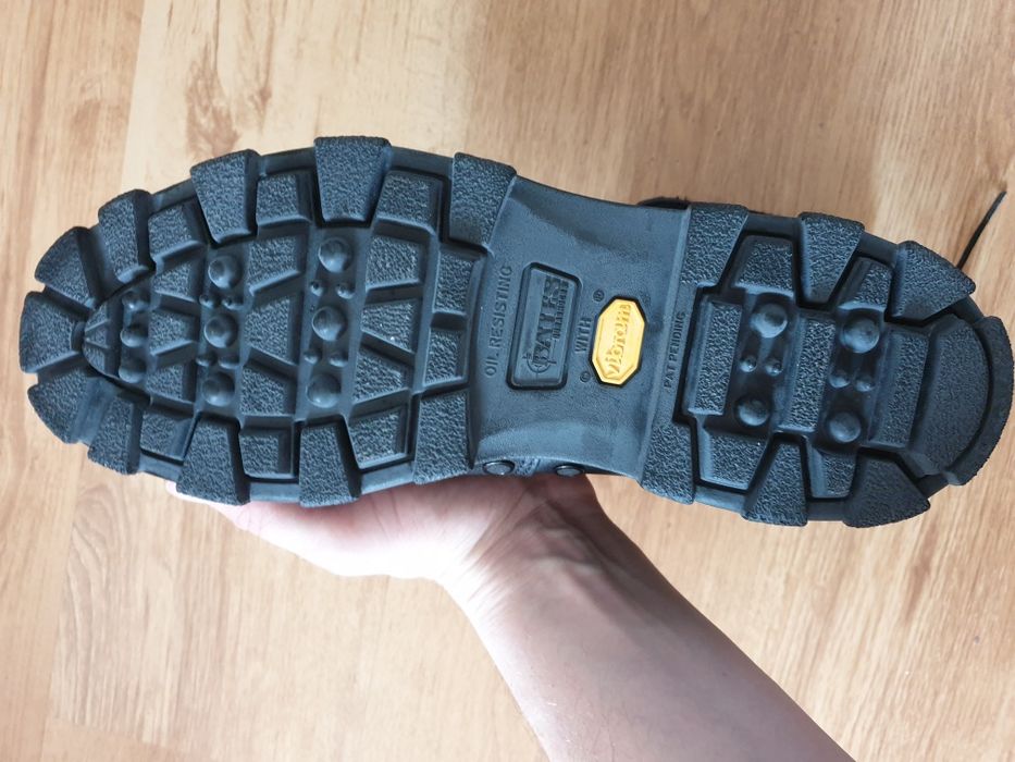 Vand bocanci Bates waterproof Vibram