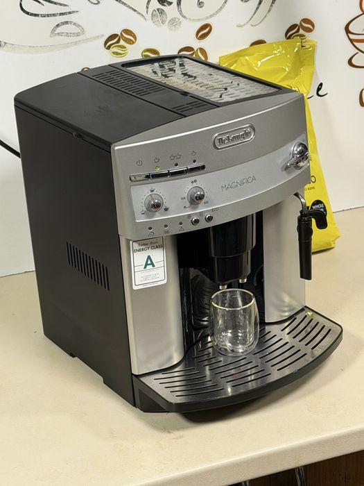 Кафемашина кафе автомат delonghi magnifica с гаранция