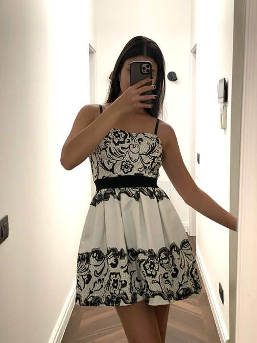 Rochie scurta de eveniment Rinascimento