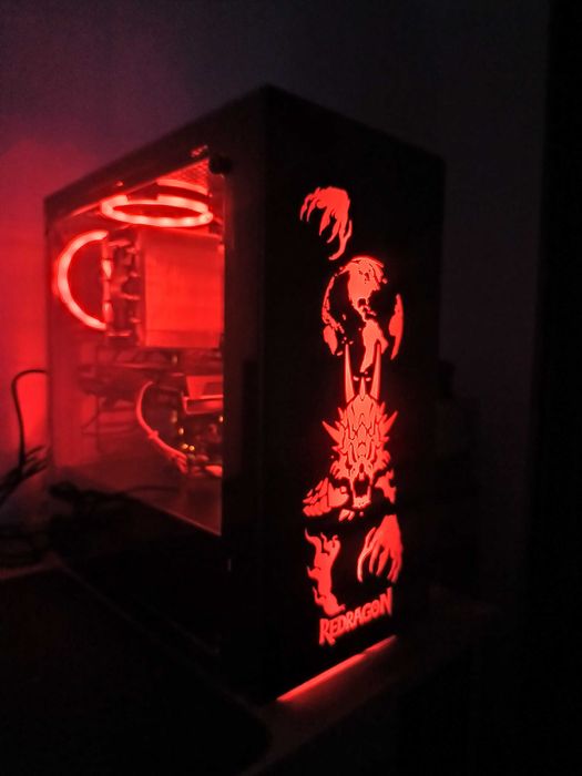 Unitate pc gaming High cu iluminare rgb