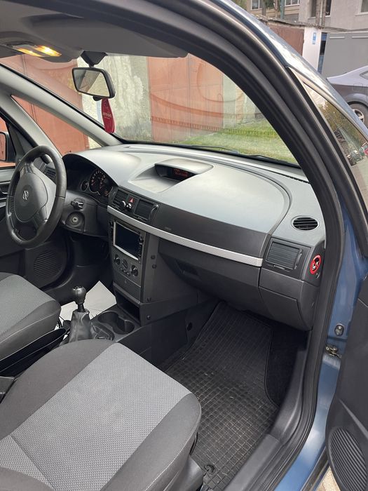 De vanzare autoturism