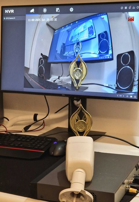 kit NVR 16 canale + Camera IP Hikvision + HDD 6GB + Switch