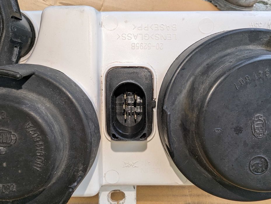 Фарове Шкода Октавия 1