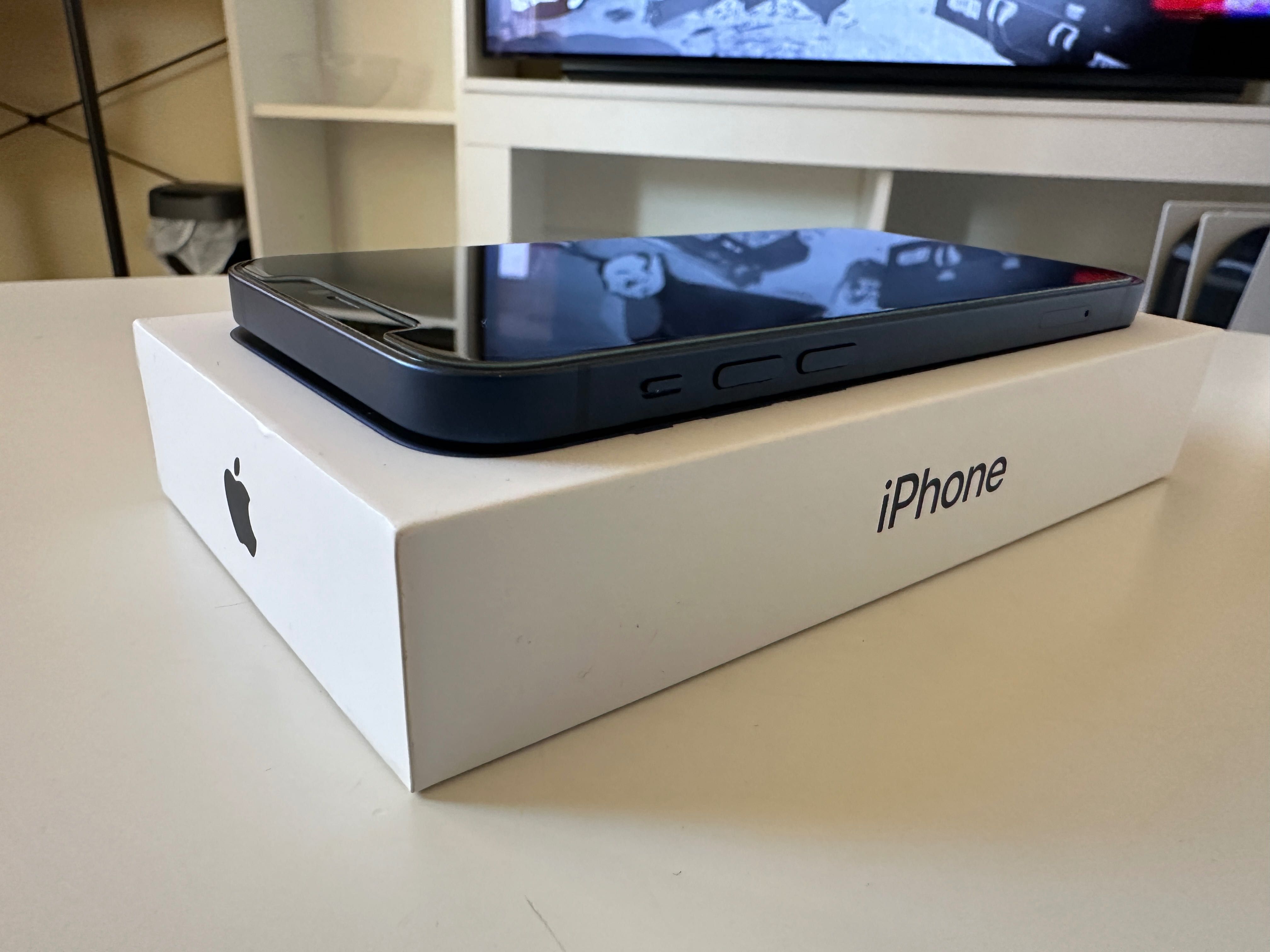 iPhone 12 Blue 64gb + Airpods2