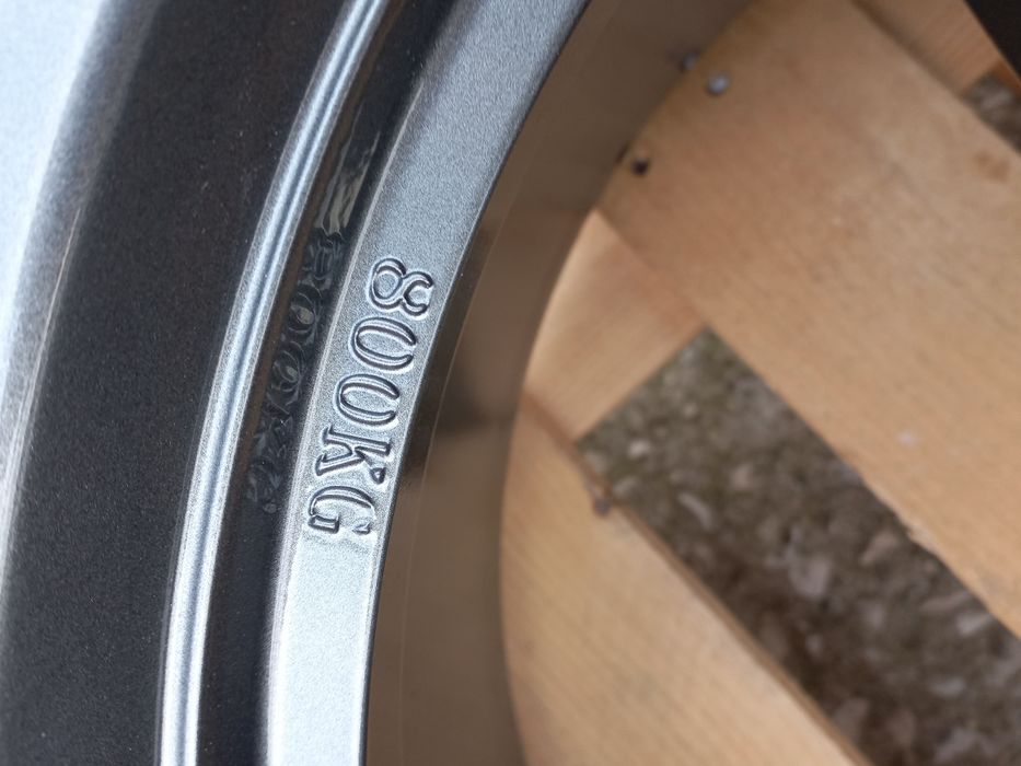 17 5х114.3 Rays T37 Gunmetal Volk Racing Forced Japan Bronz Matt 7.5j