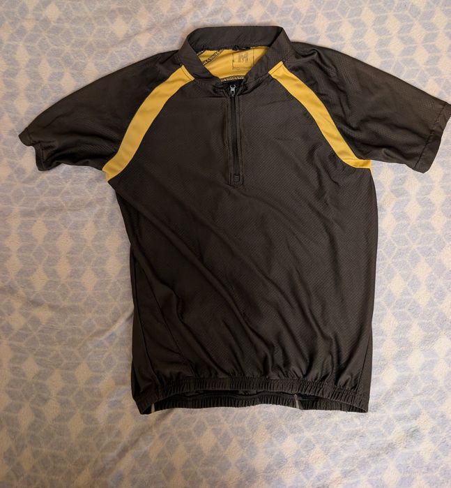 Вело джърсита Muddyfox и Endura