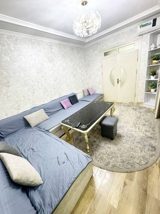 Чиланзар 11 продаётся квартира1*2/2/4