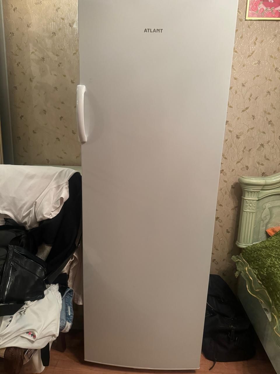 Продам морозильную камеру