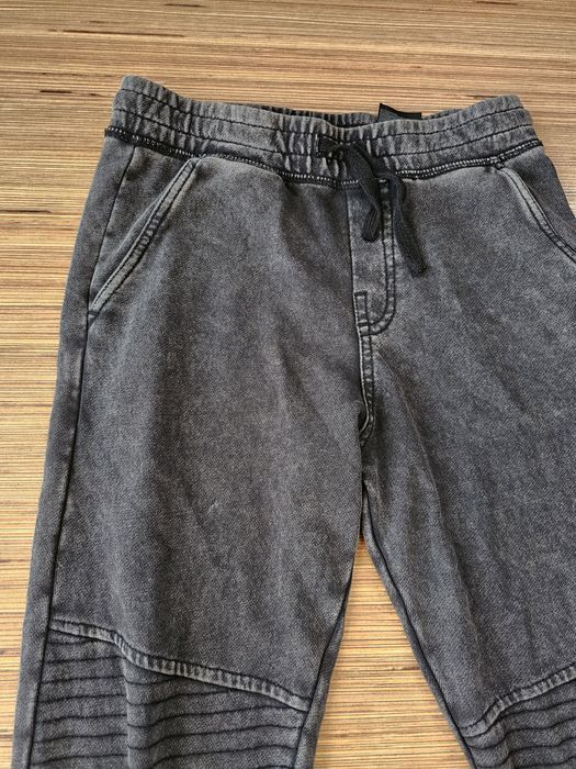Pantaloni H&M 10-11 ani