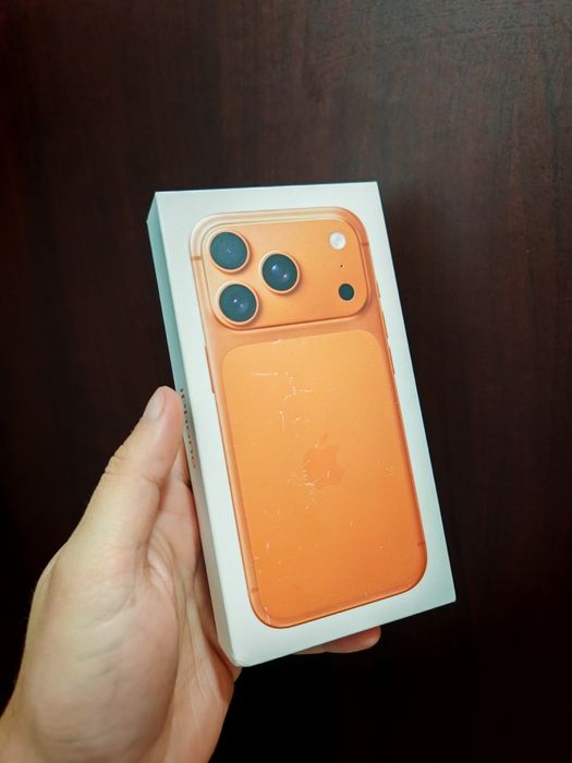 iPhone 17 Pro 512GB Orange Нов неразпечатан с гаранция / Бартер