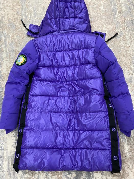 Продам зимнюю куртку на девочку