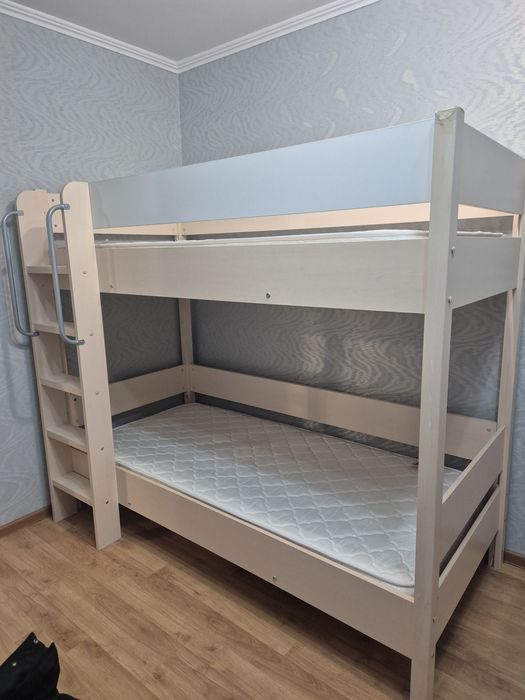 Продаётся двухъярусный кровать