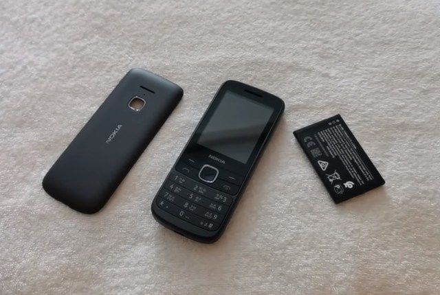 Telefon mobil Nokia 225, Dual SIM, 4G, Negru