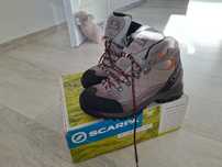 Bocanci Scarpa Nangpa GoreTex (ca noi)