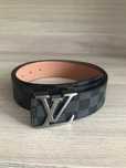 Curea Louis Vuitton