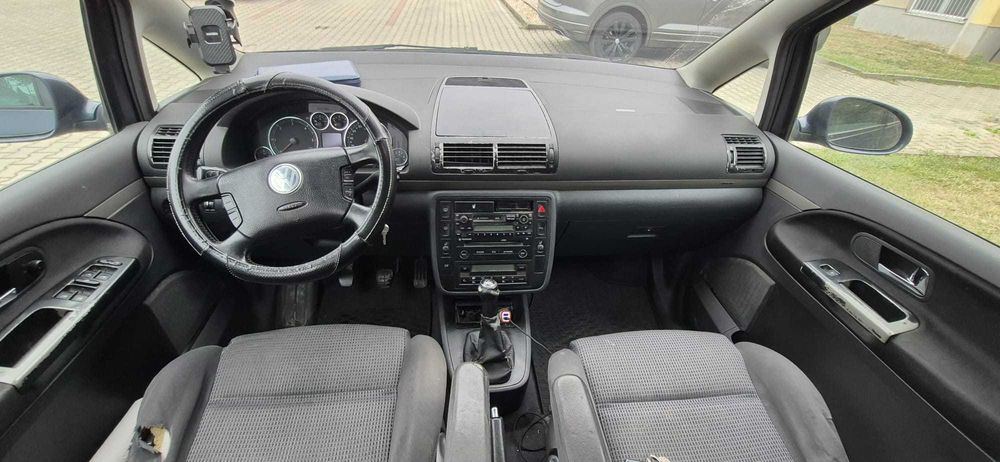 VW Sharan 1.9 TDi 130 Cp 2005 cu 7 Locuri