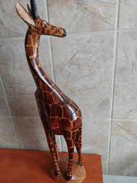 Girafa din lemn masiv