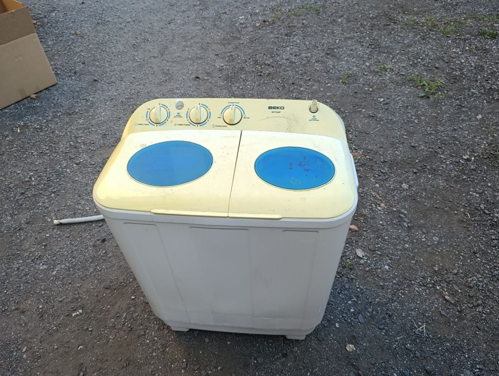 Продам стиральную машину полуавтомат