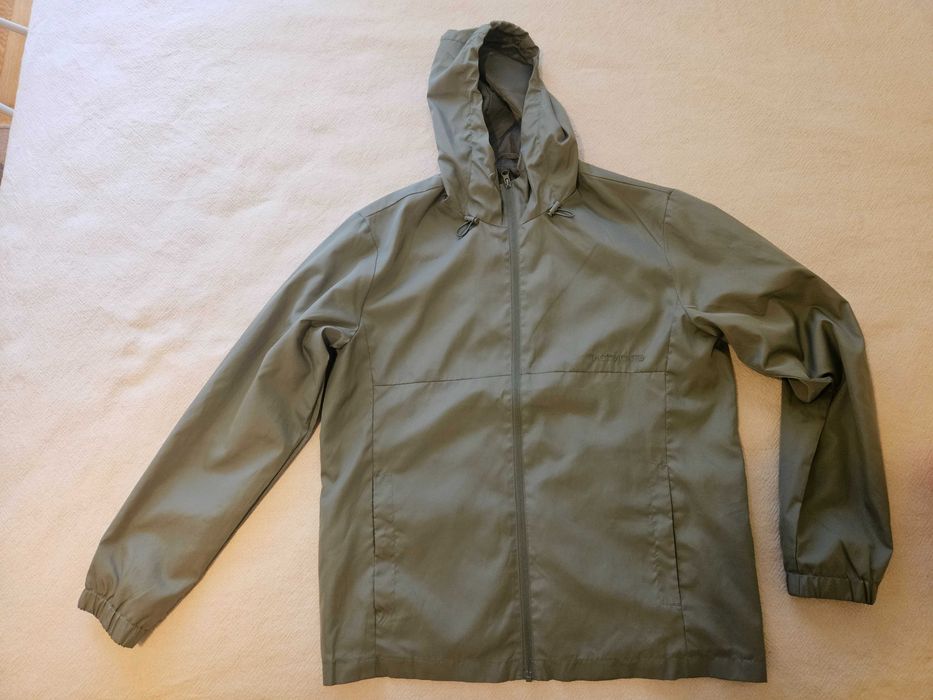 Продава се преходно яке "JACK & JONES"