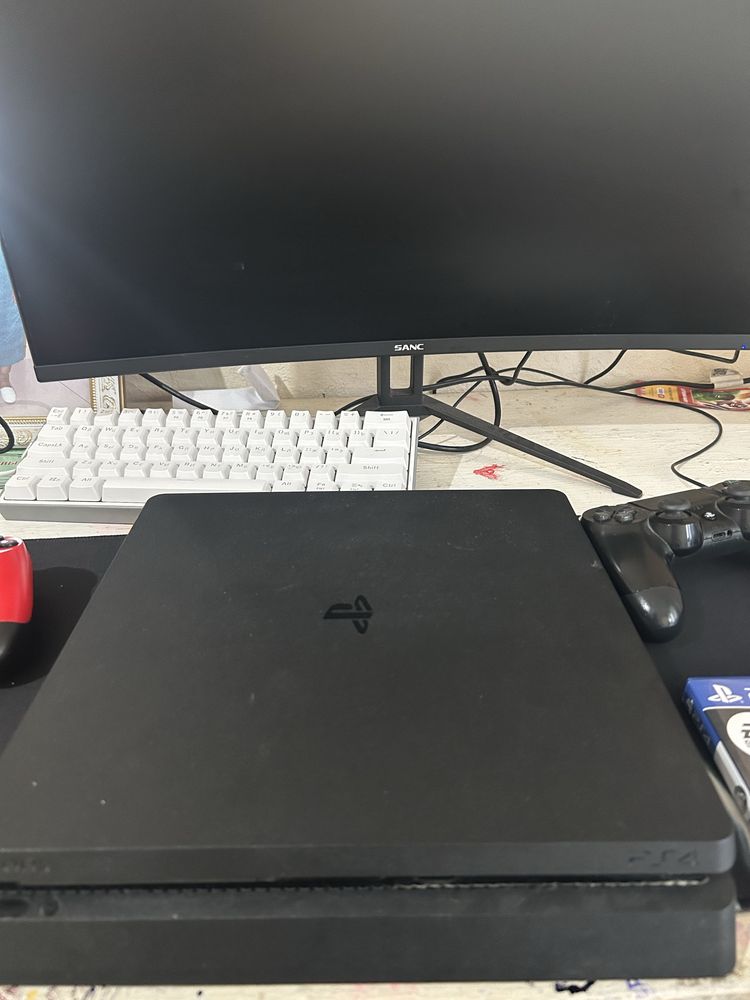 playstation4 slim