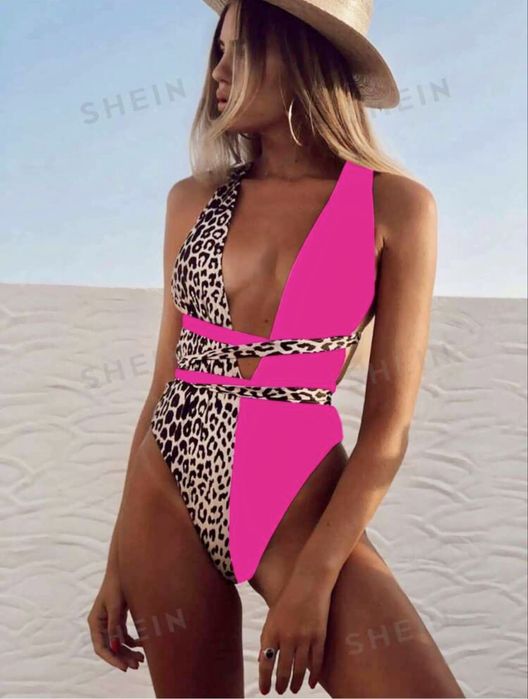 Vand costum de baie S M mulat NOU !!