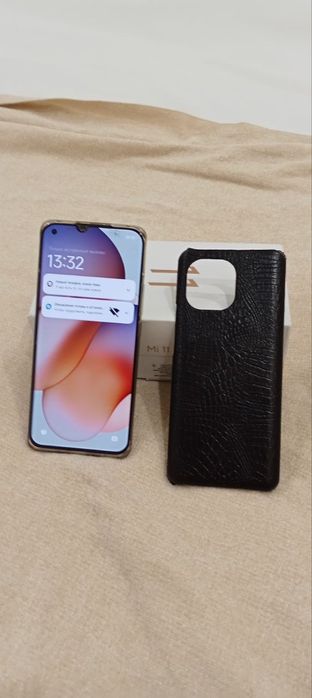 Продам Xiaomi mi 11