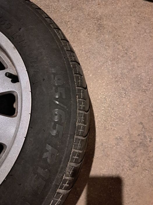 Vand set complet 4 jante originale audi a4b5 cu anvelope de vara