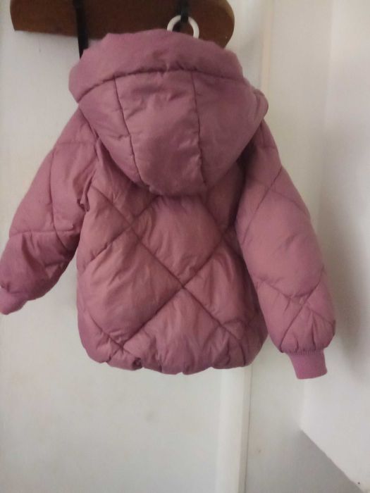 Geaca Zara fetița mărime 110 cm