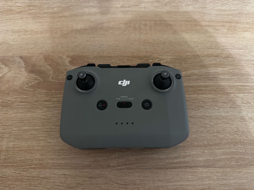 Продавам Dji mini 3