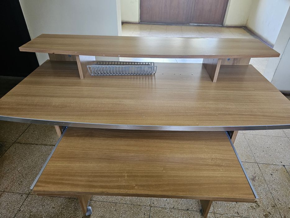 Birou pe roți în stare foarte bună