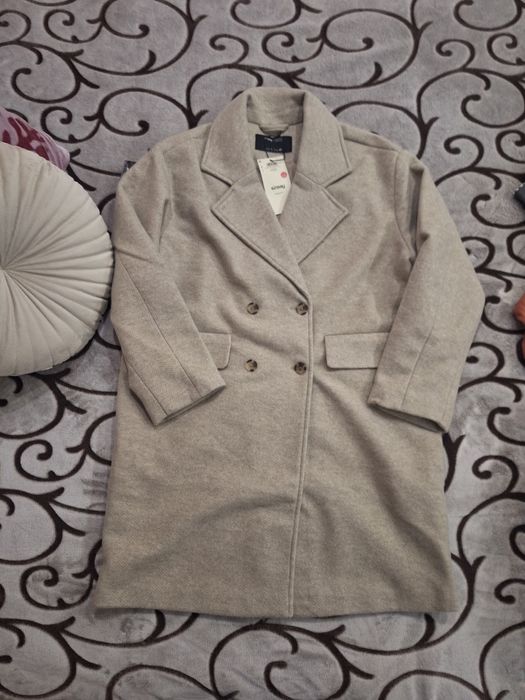 Дамско палто ново от Sinsay за 30лв