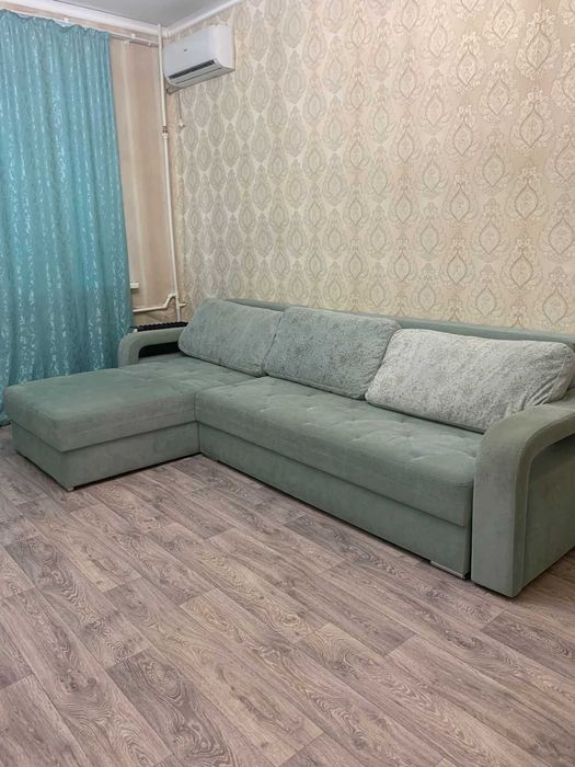 Продается диван в хорошем состоянии