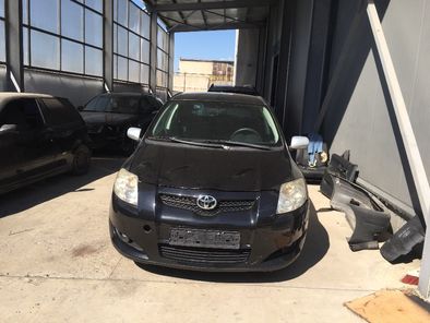 Toyota Auris 1.4/2.0 126 кс на части Тойота аурис двигател 1.4 90кс