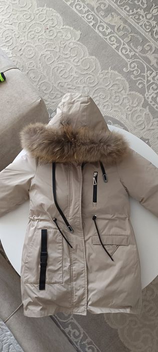 Продам детские куртки