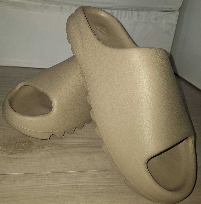 Yeezy Slide Desert sand - Размер EU 46 (Отговаря на EU 45)