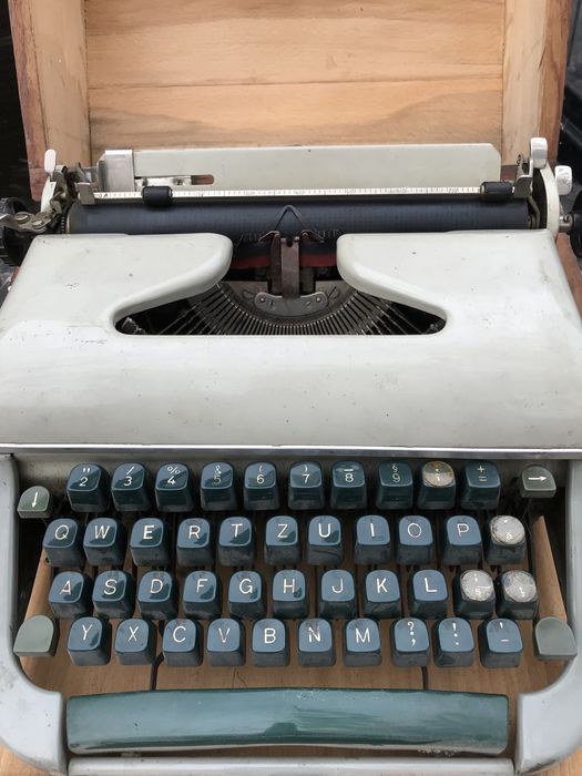 Masina de scris functionala