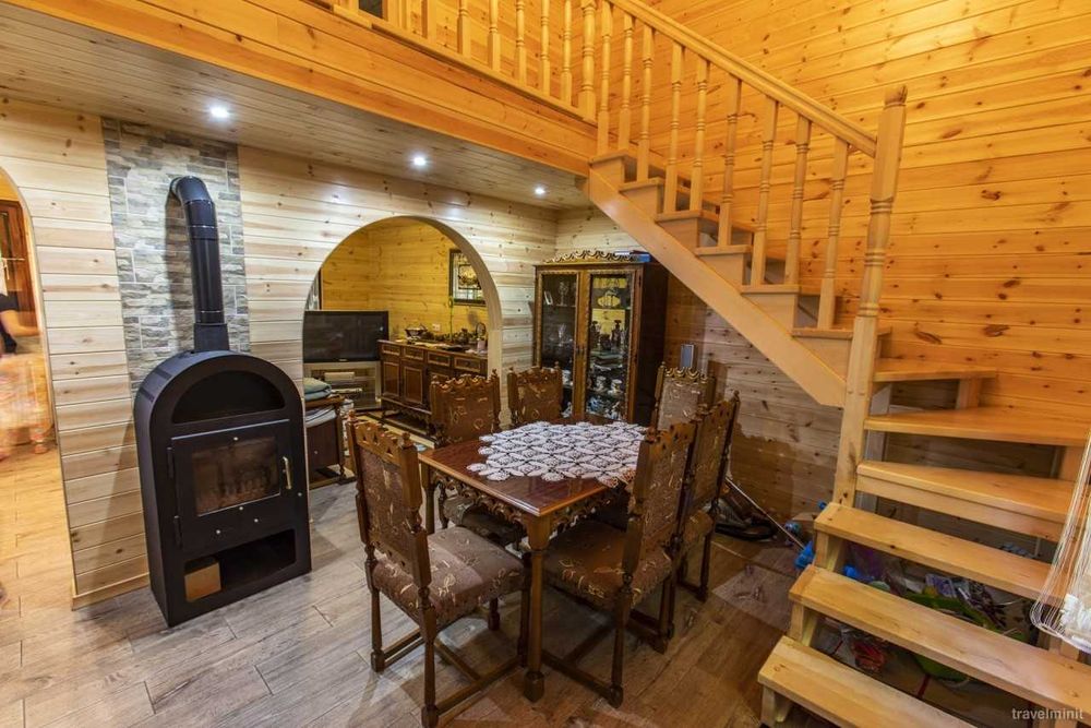 De vânzare Casă de vacanță la Izvorul Muresului