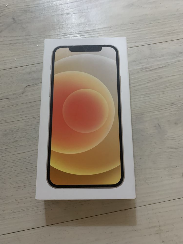 Iphone 12 в идеале ему всего 5 месяцов емкость 79%