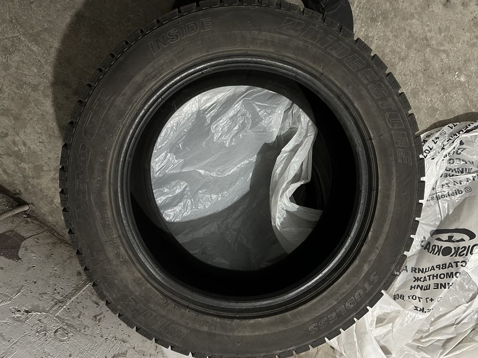 Зимние шины 215/55/16 Бриджстоун близзак