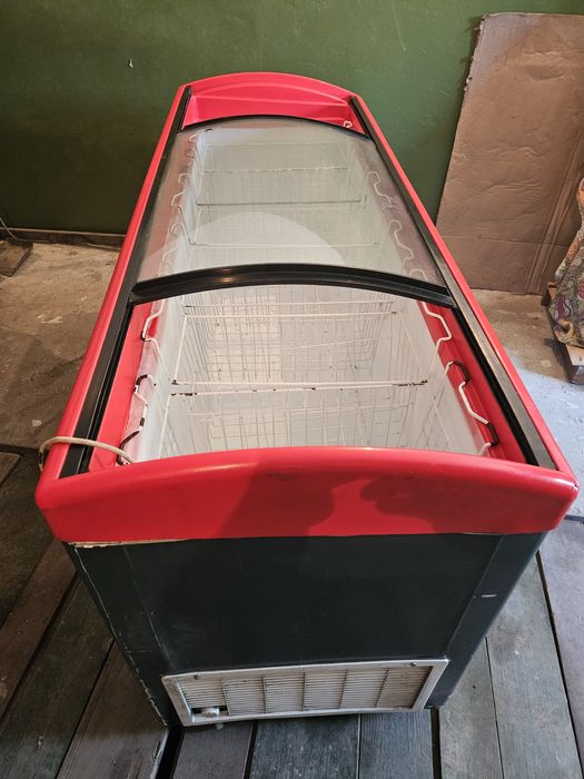 Морозилка со стеклянной крышкой