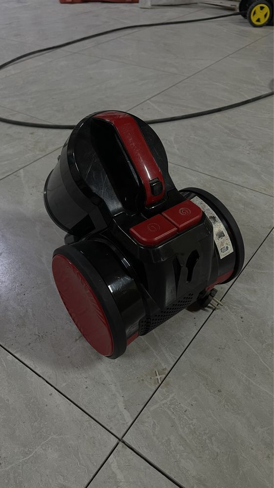 Пылесос tefal, почти новый