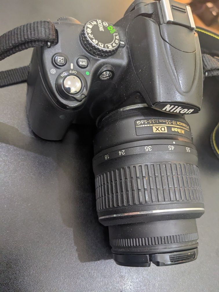 Фотоапарат DSLR Nikon D5000