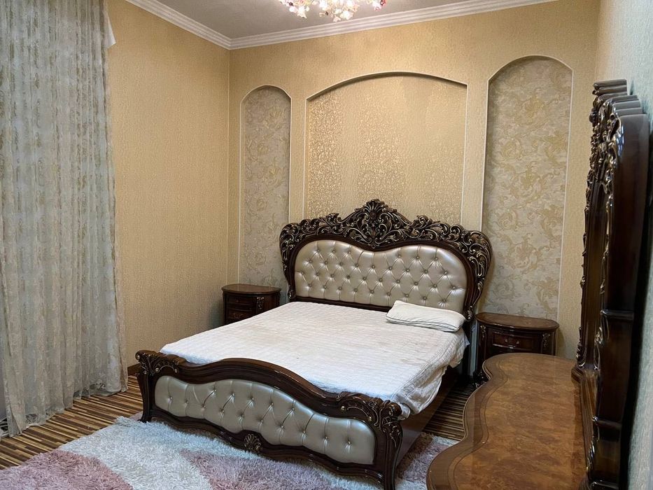 Сдаётся дом в Яккасарайском районе 10 комнат укомплектован с ремонтом