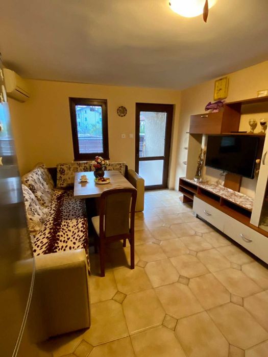 Дава се под наем Двустаен апартамент в Бургас, Сарафово - 65 кв.м за 350 € - Снимка #3