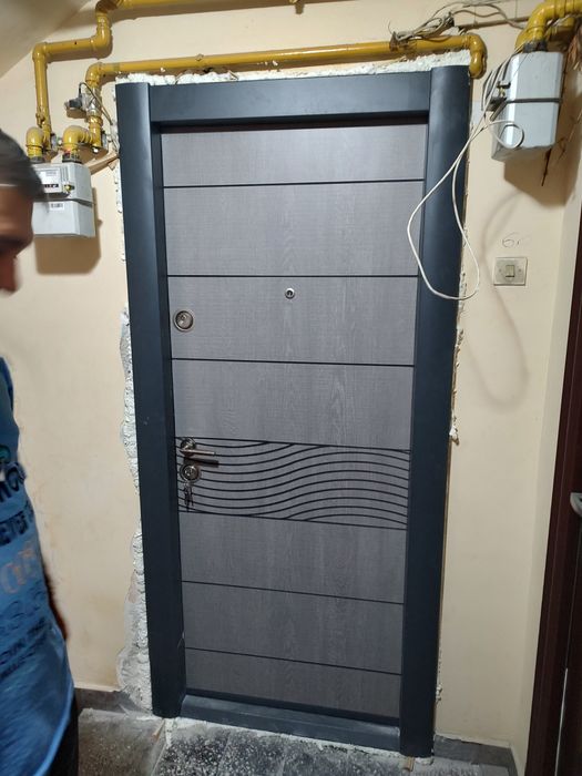 Montaj usi interior de exterior reparatii si reglaje orice tip profi