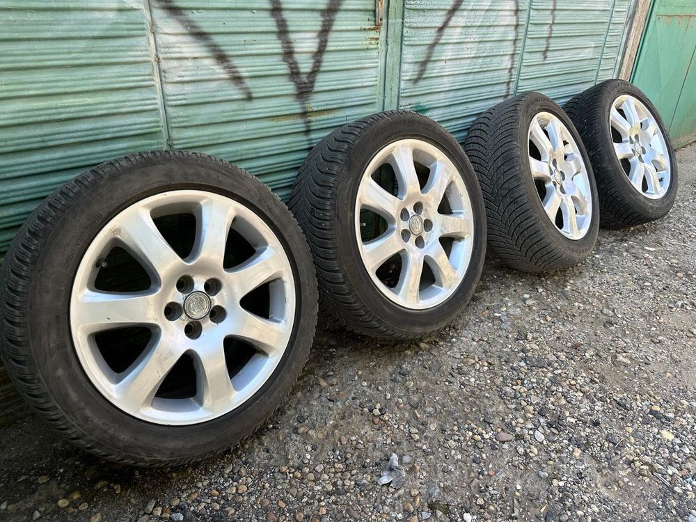 Firestone Зимни гуми с лети джанти Тойота Авенсис 215/50/17