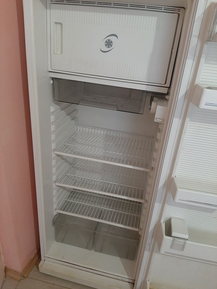 Хладилник Профило