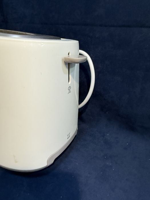 Тостер Philips бял